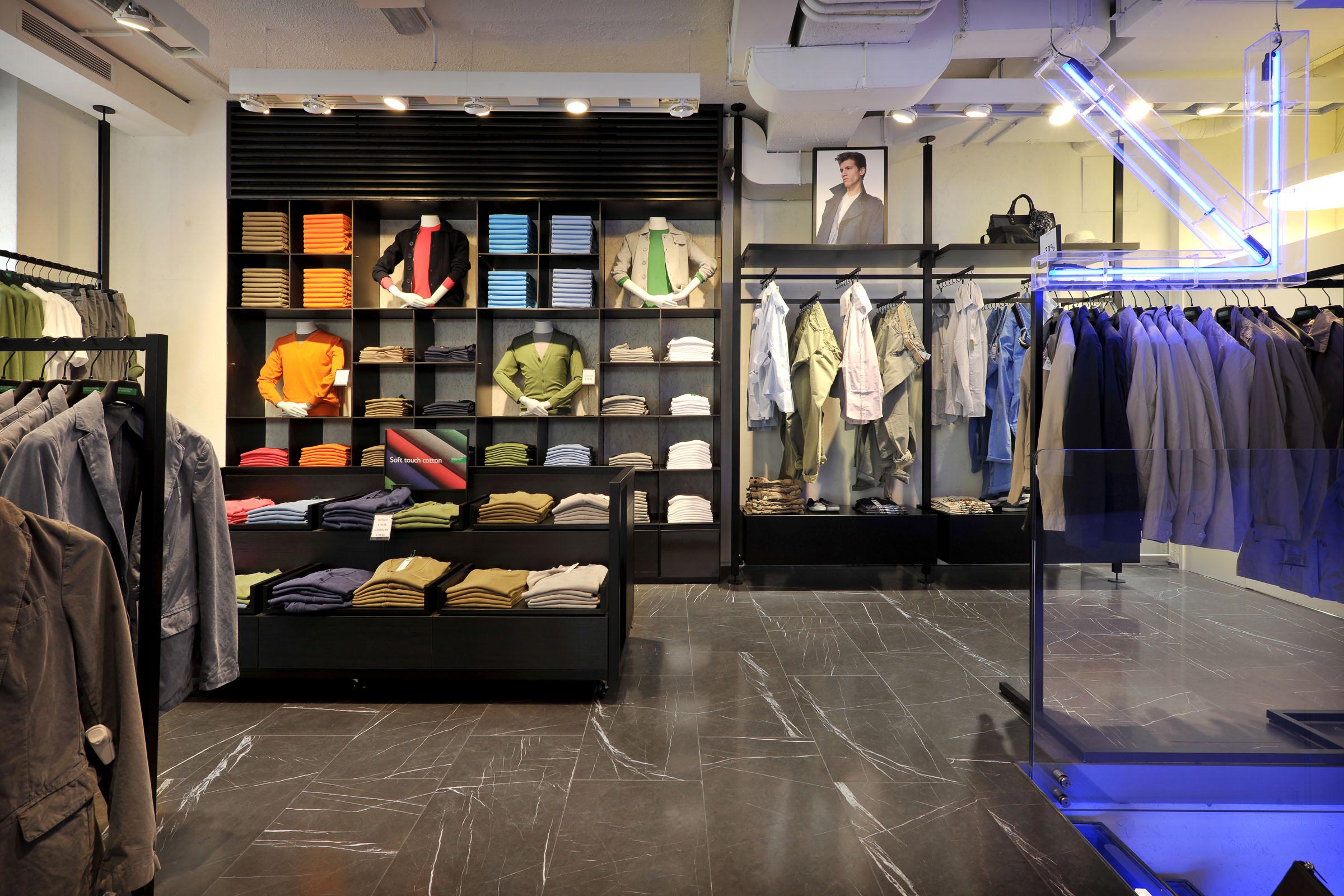 Benetton Store Florence › Retail › Progetti ‹ Casone Group